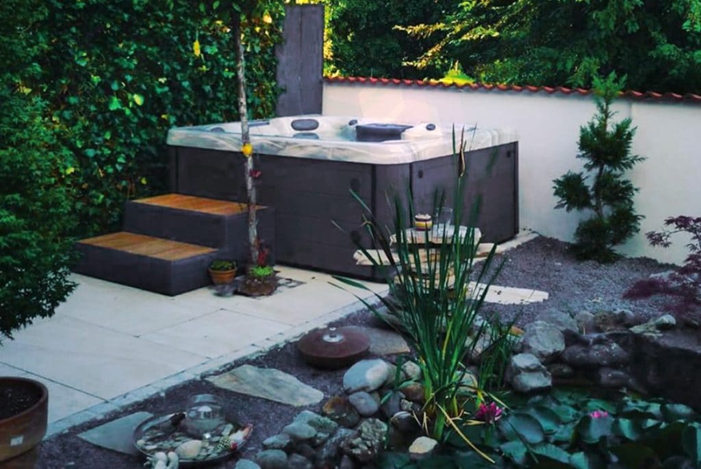 Backyard Ideas For Hot Tub Owners, Outdoor Spa Landscaping Ideas
