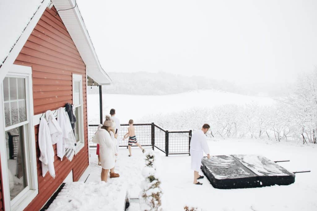 hot tub winter