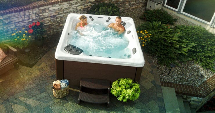 can a hot tub help with sore muscles