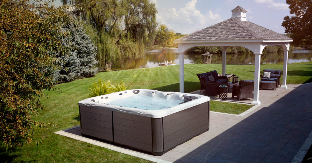 how to buy a hot tub