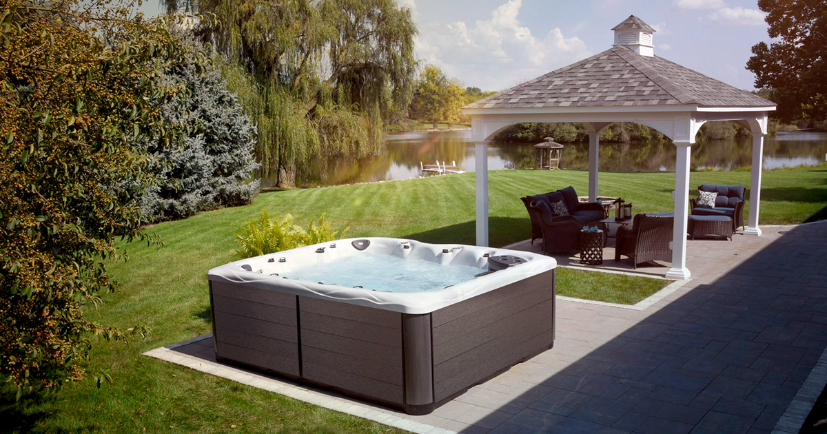 Summer soaking Keep hot tub temperature in range Master Spas Blog