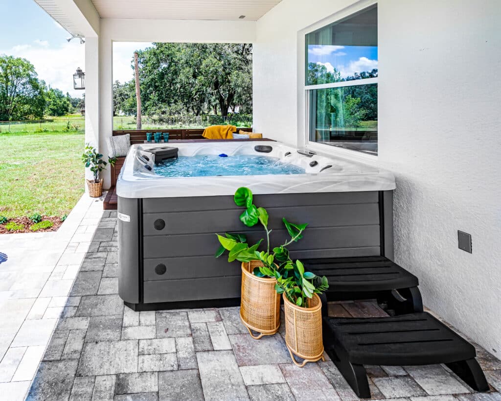 hgtv makeover hot tub