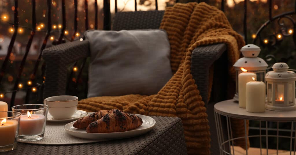 Creating a cozy backyard for fall: A Guide