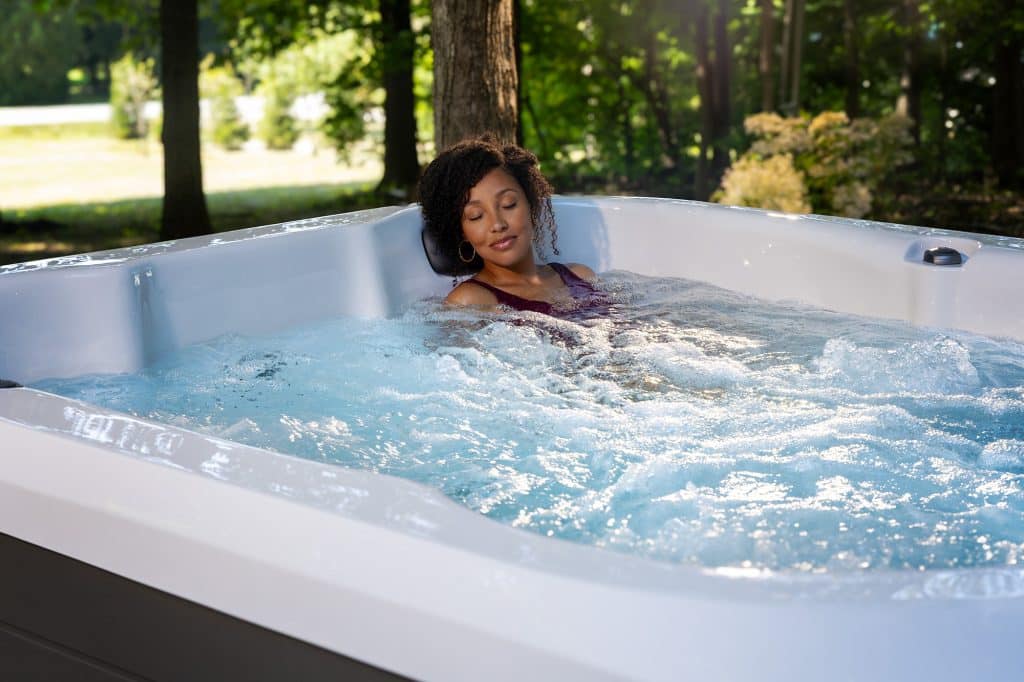 benefits of using a hot tub