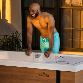 MasterSpas Chilly GOAT owner taking a break on the cold tub.